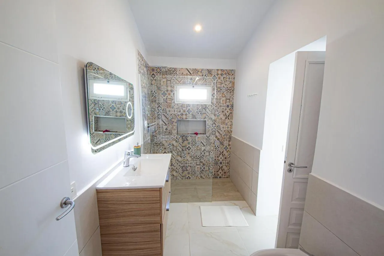Green Point 3 Bed Holiday House Arona  España